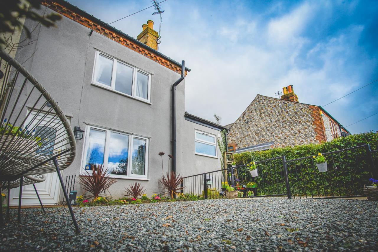 Villa Hectors House Ormesby Saint Michael Exterior foto
